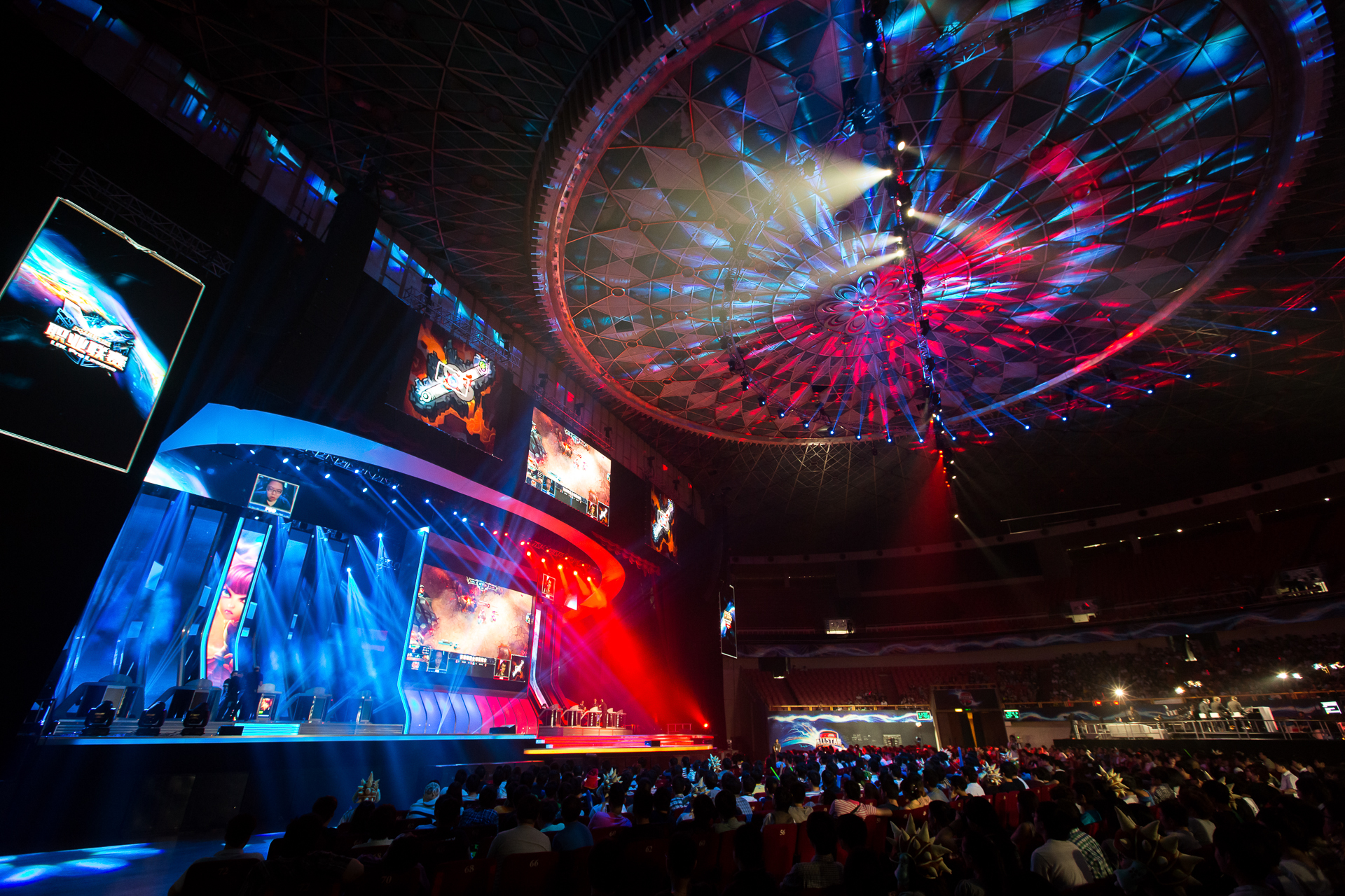 职业电竞选手JackeyLove伤病困扰，职业生涯不确定性获粉丝支持-多宝电竞